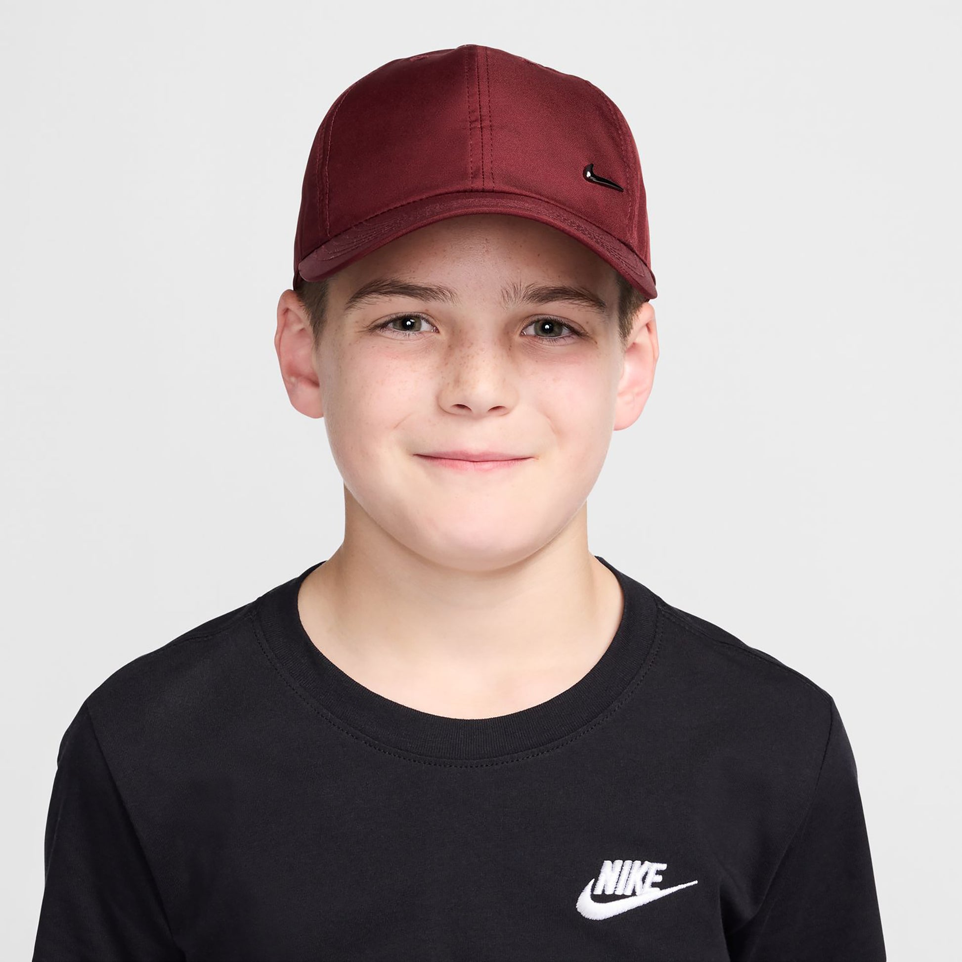 Nike Dri-FIT Club Metal Swoosh Keps Barn-rött vin