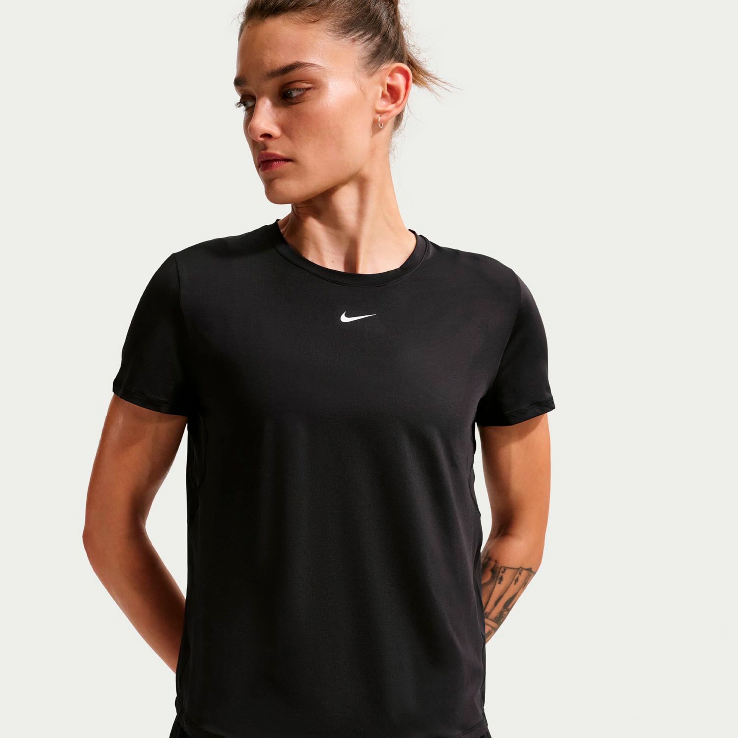 Nike One Dri-Fit T-shirt Damer-svart, vit